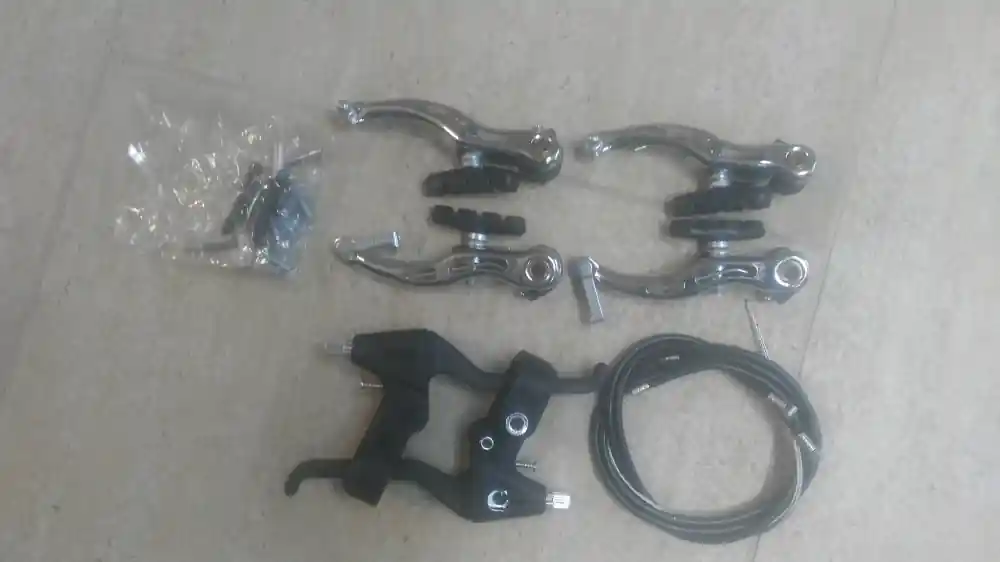 Set complet Frana V-Brake Manete Plastic Vezi acum