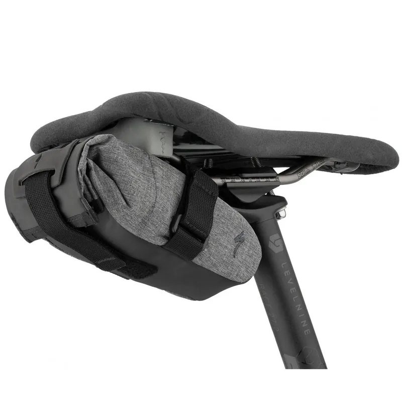 Reduceri Specialized Geanta bicicleta cu prindere sub sa Seat Pack - Medium - negru