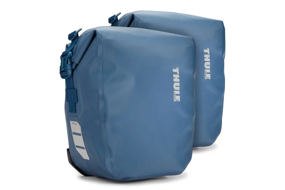 Geanta portbagaj THULE Shield Pannier 13L - Albastru Super ofertă