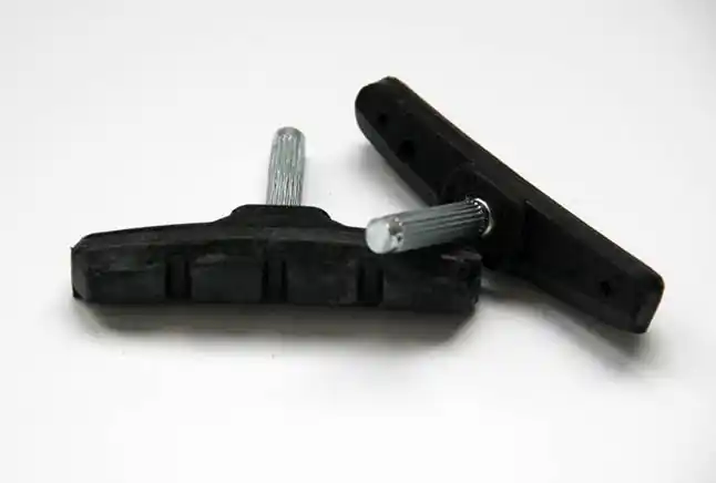 Set 2 saboti frana biciclete KWR-6-04 V-brake Reducere de preț