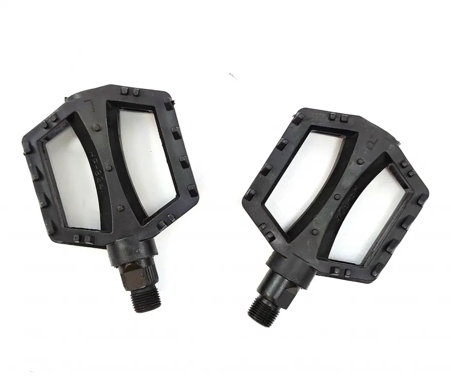 Ofertă Set 2 pedale biciclete copii Jet 824, din plastic, 100x80, culoare negru