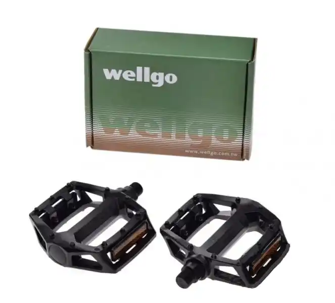 Set pedale plastic Wellgo, filet 9/16, culoare negru Reducere specială