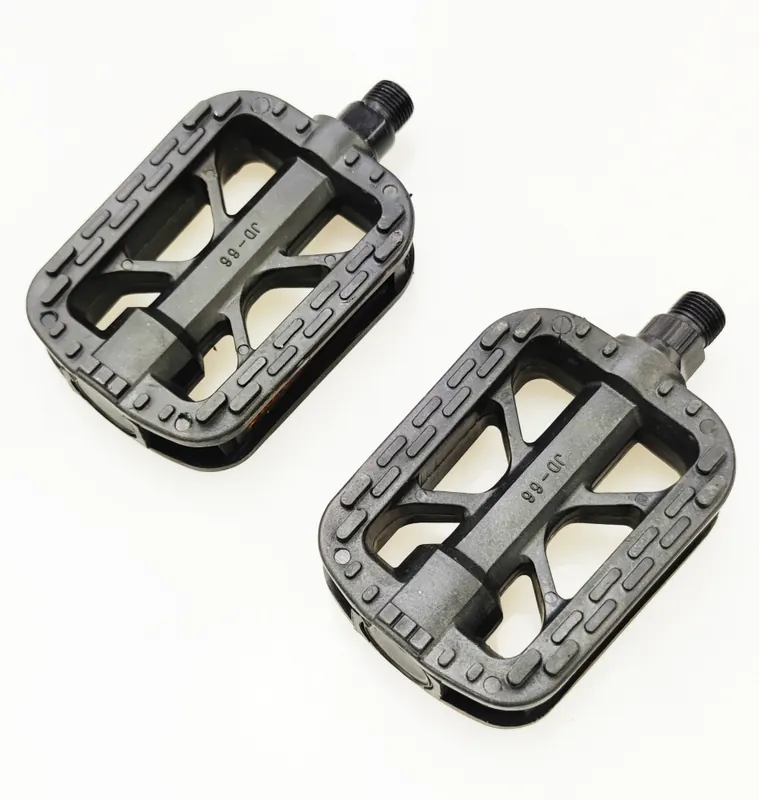 Pedale biciclete Jet JD-66 plastic 110x71mm filet 9/16" (14mm) Reducere specială