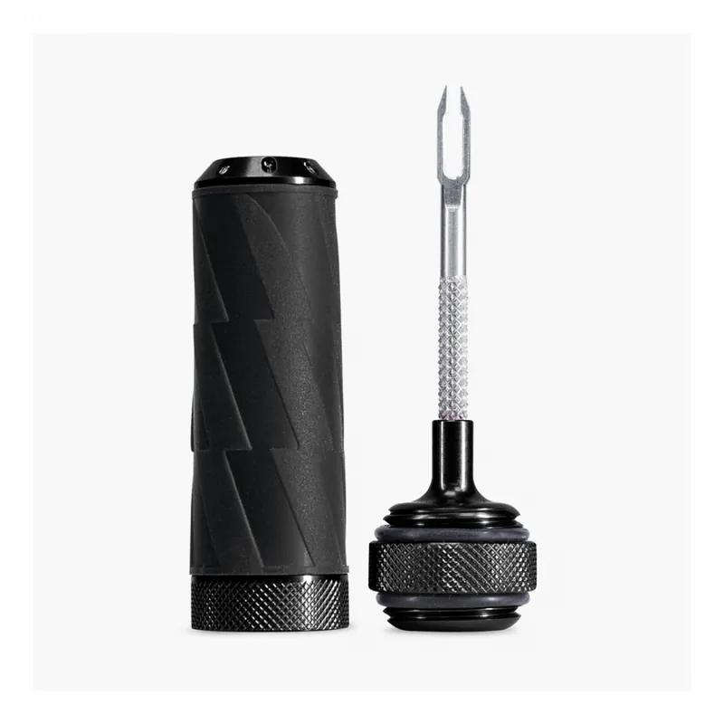 Cumpărături sigure Unealta insertie snur Muc-Off Precision Tubeless Repair Capsule Black